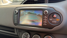 Toyota Yaris 1.0 [72] VVT-i Icon Tech 5dr Petrol Hatchback